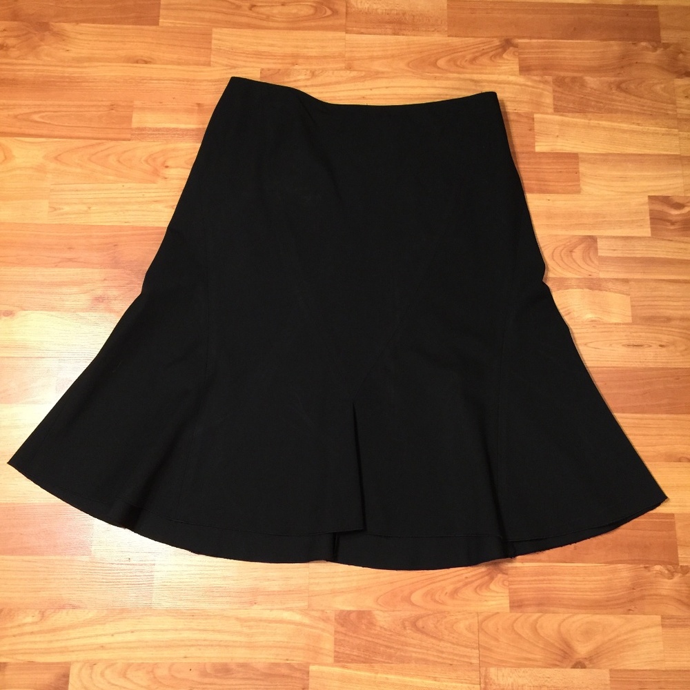 Nine West Black skirt Size 12 women's